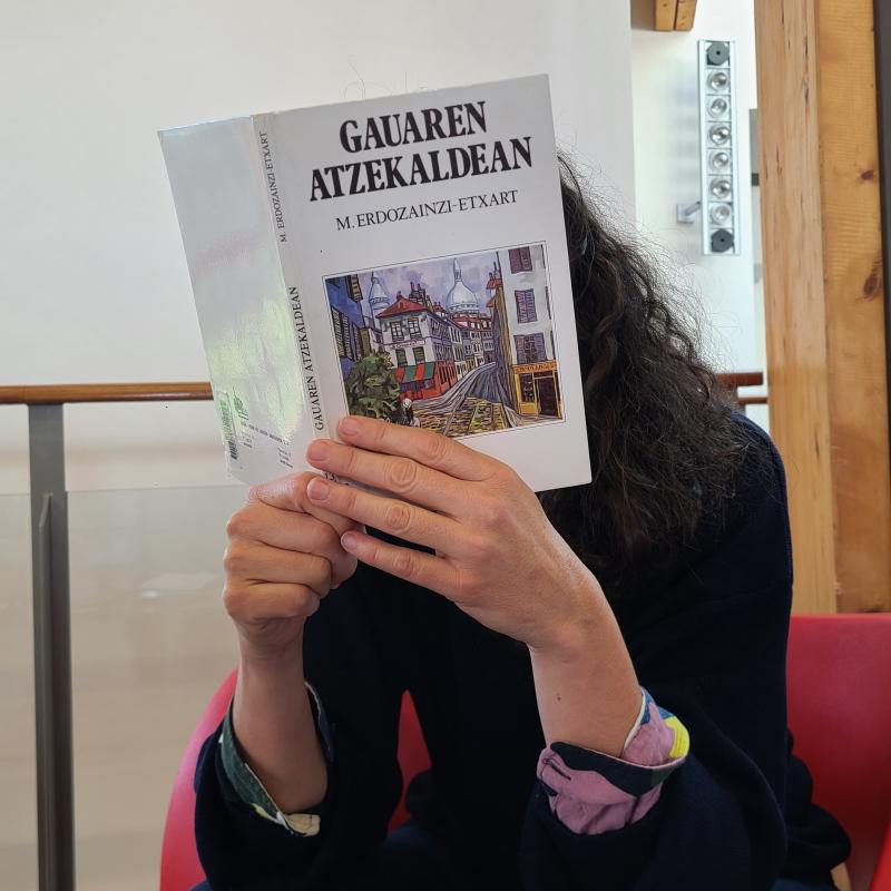 _idazteko_manera_lirikoa_eta_biziki_ederra_du_