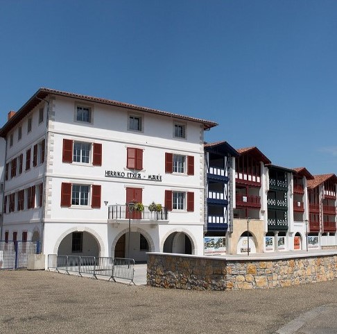Martxoaren%2003ko%20Hiriburuko%20berriak